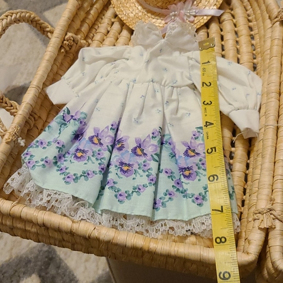 Wicker Basket Babydoll Toy Storage Carry on - Picture 2 of 11